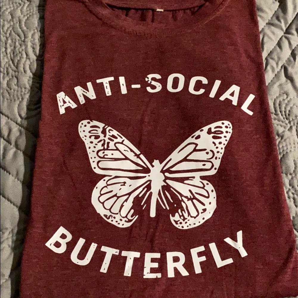 New Anti-Social Butterfly 🦋 vintage look T-Shirt